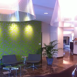 Hotel Les Amandiers, Tournon-sur-Rhone